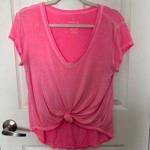 American Eagle t shirt